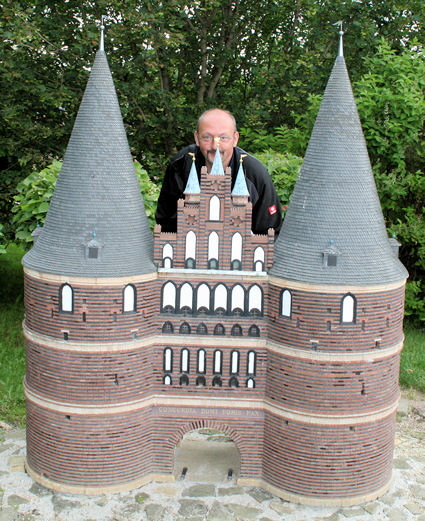 Aus13